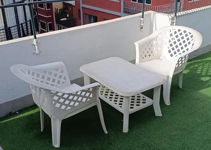 Alcaravaneras (adults Only)