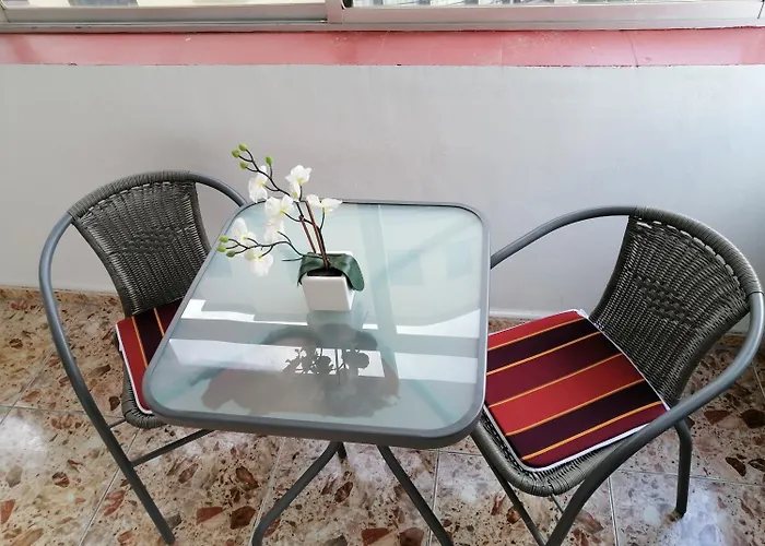 Alcaravaneras (adults Only) Pensionat 2*