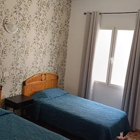 Alcaravaneras (adults Only)