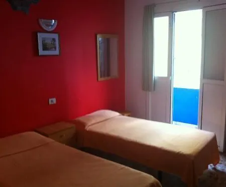 Alcaravaneras Pensión